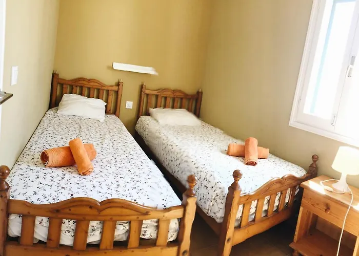 Happy Menorca Duplex ,piscina,aire Acondicionado,wiffi * Port d'Addaia