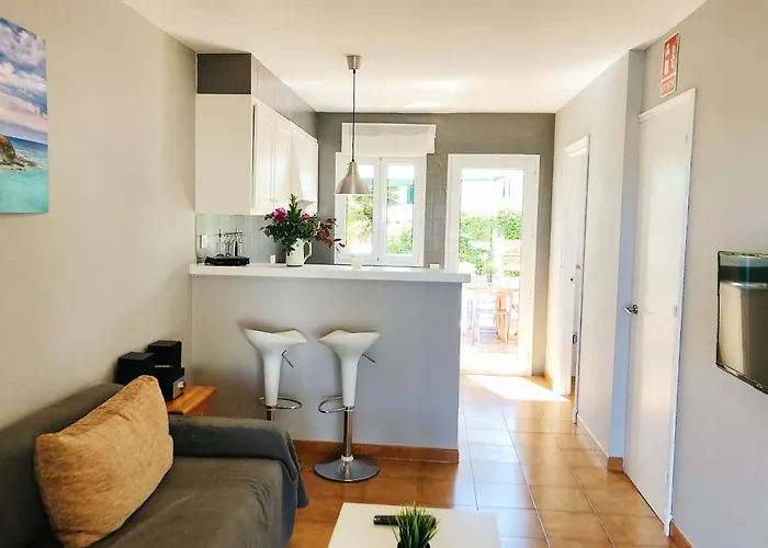 Happy Menorca Duplex ,piscina,aire Acondicionado,wiffi Port d'Addaia