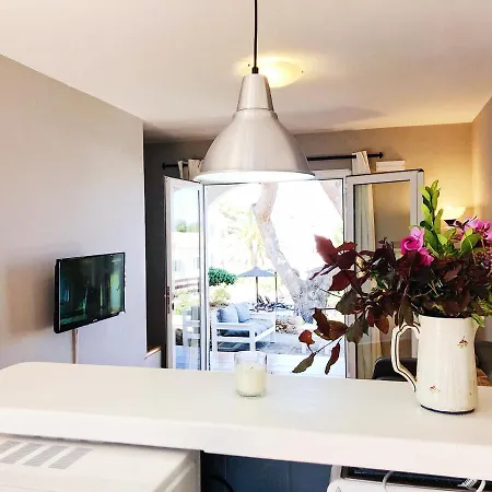 Happy Menorca Duplex ,piscina,aire Acondicionado,wiffi アパート ポルト・ダッダイア