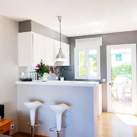 Happy Menorca Duplex ,piscina,aire Acondicionado,wiffi アパート *